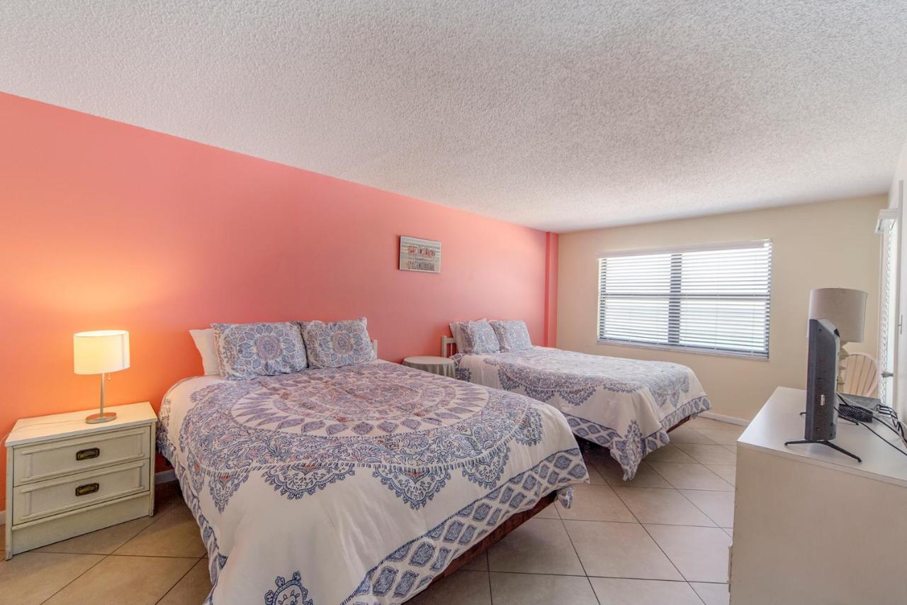 407 Beach Place Condos St. Pete Beach Luaran gambar