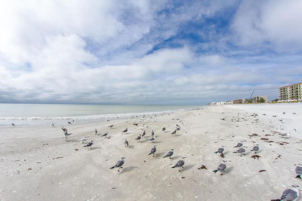 407 Beach Place Condos St. Pete Beach Luaran gambar